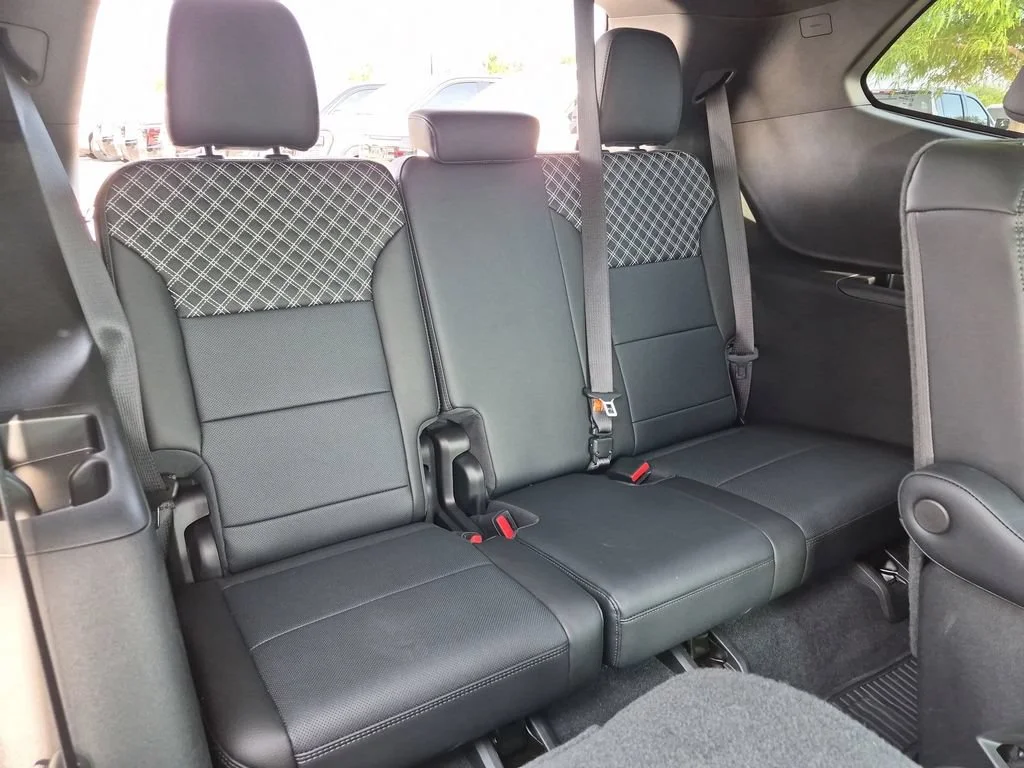 2026 GMC Acadia Denali - Photo 36