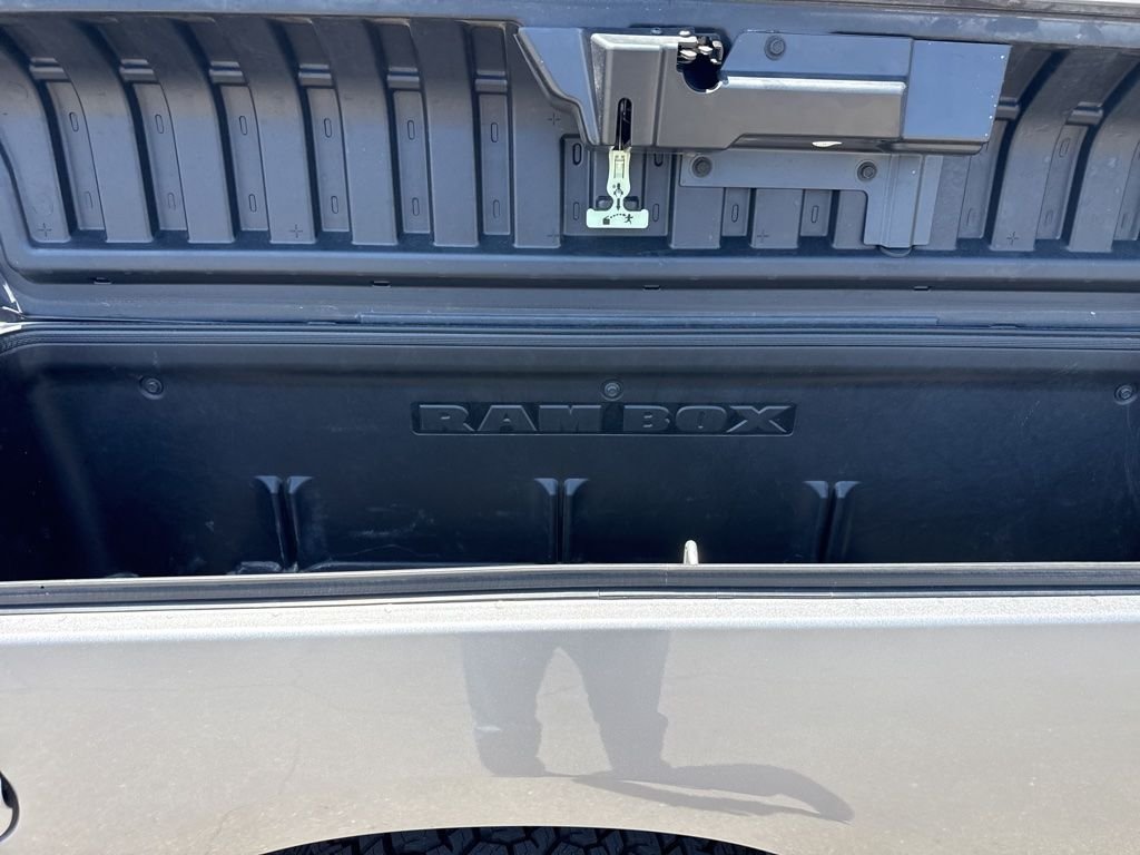 Used 2019 Silver Ram Tradesman image 9