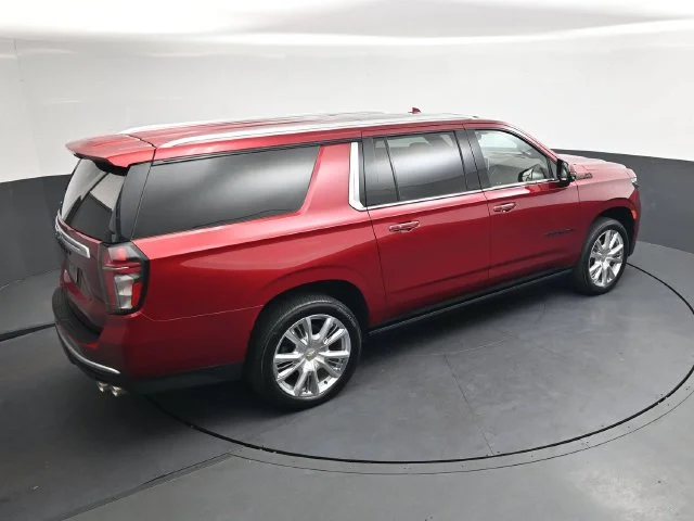 Used 2021 Red Chevrolet High Country image 24