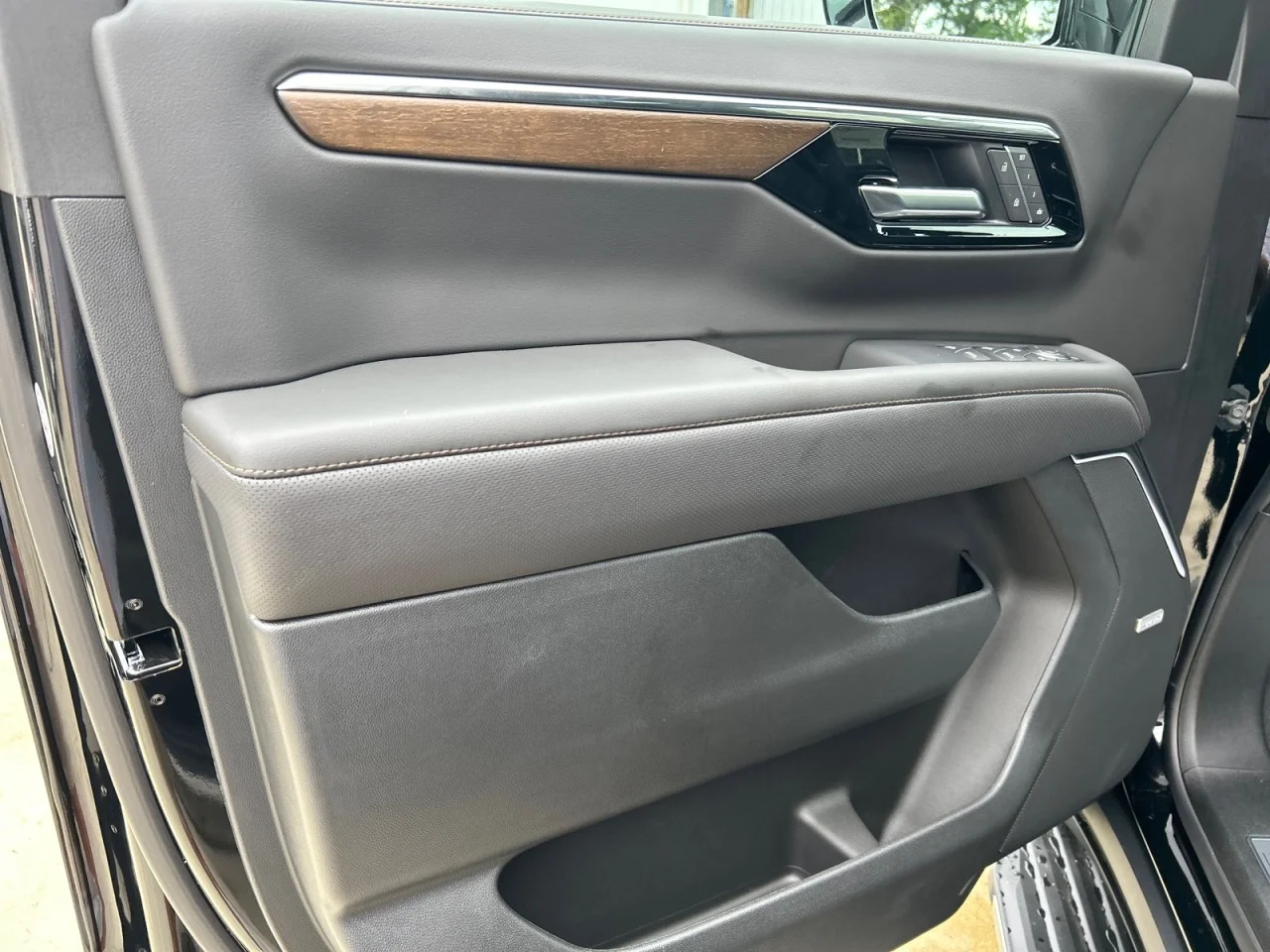 2026 Chevrolet Tahoe High Country - Photo 10