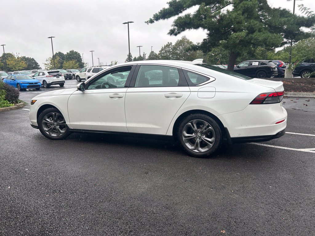 Certified Used 2024 Platinum White Pearl Honda EX image 5