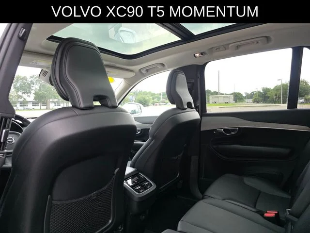 2022 Volvo XC90 Momentum - Photo 21