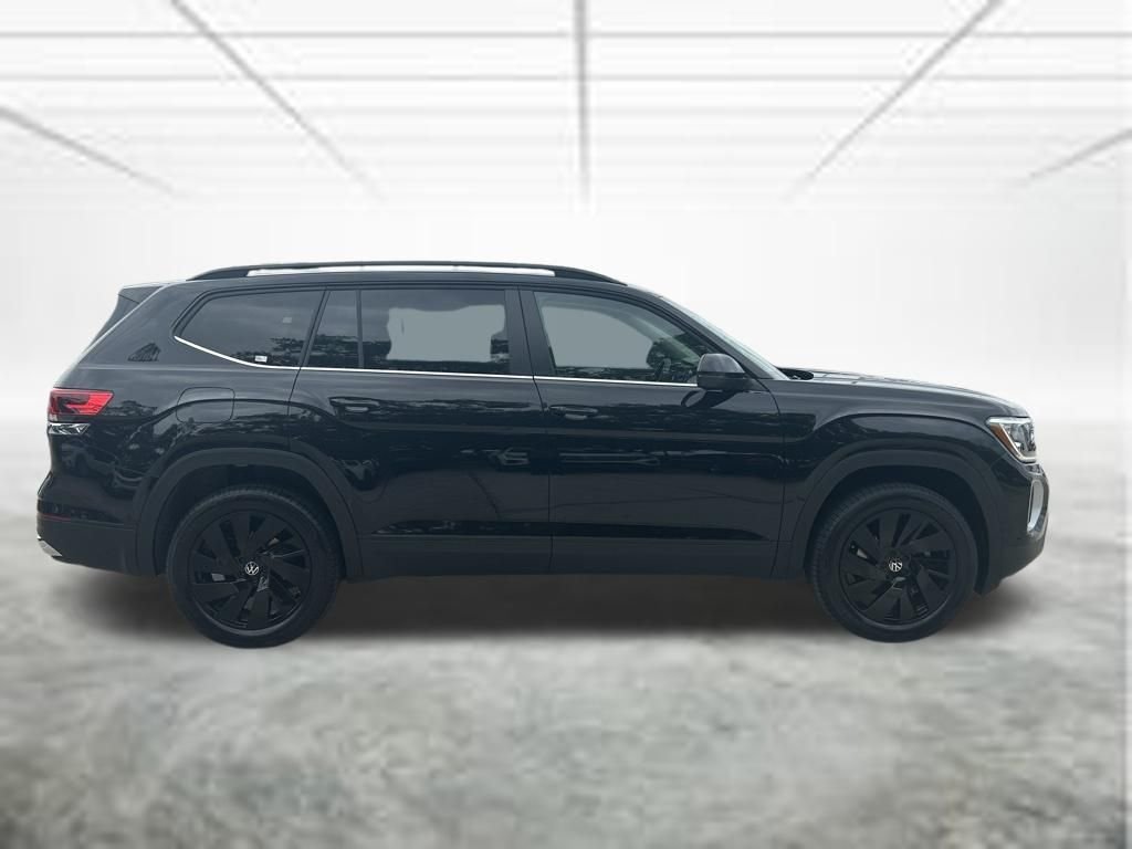 New 2026 Black Volkswagen SE w/Technology image 5