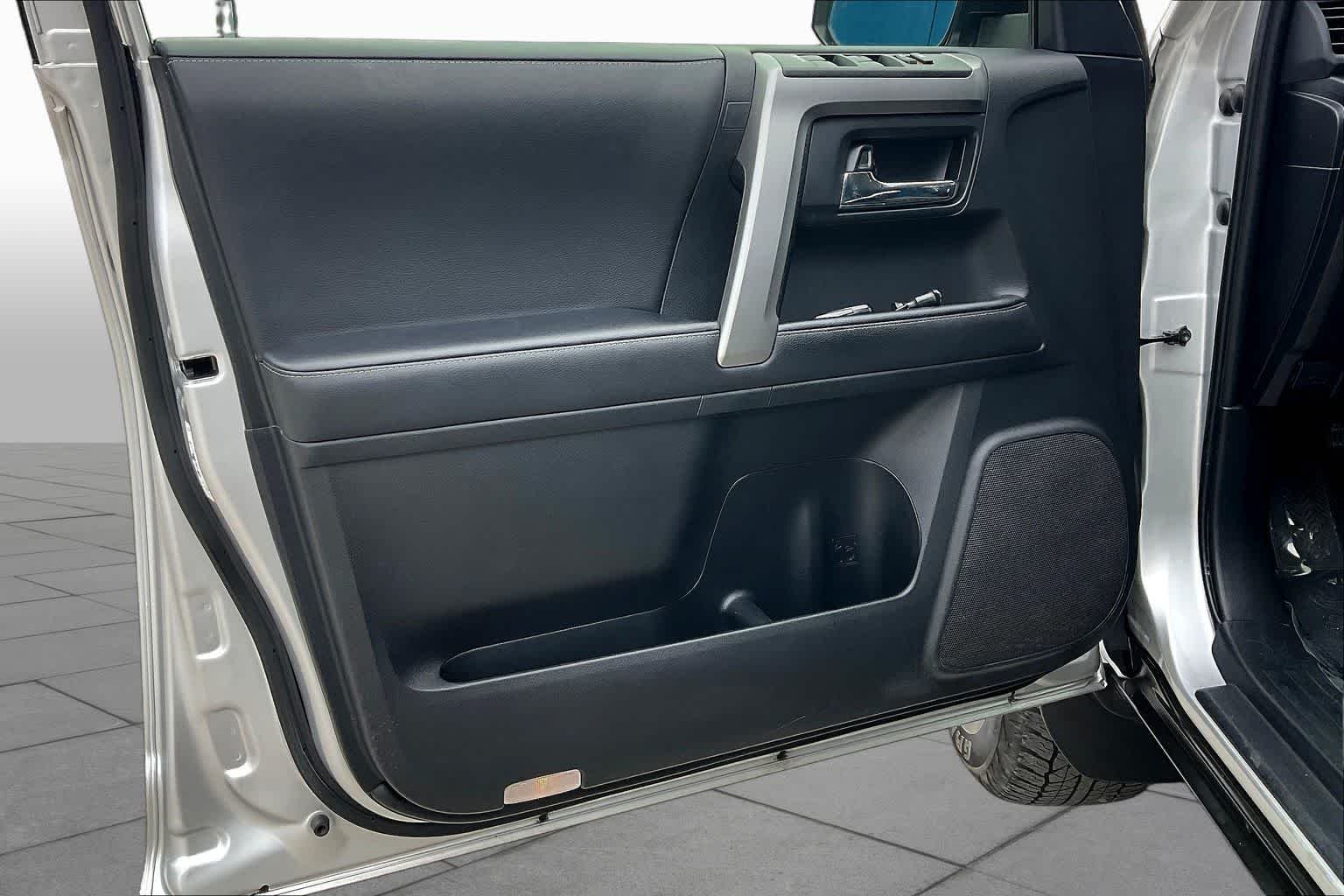 Used 2023 Classic Silver Metallic Toyota SR5 image 21