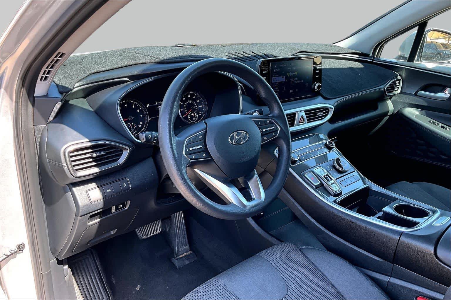 Used 2021 Shimmering Silver Hyundai SEL image 18