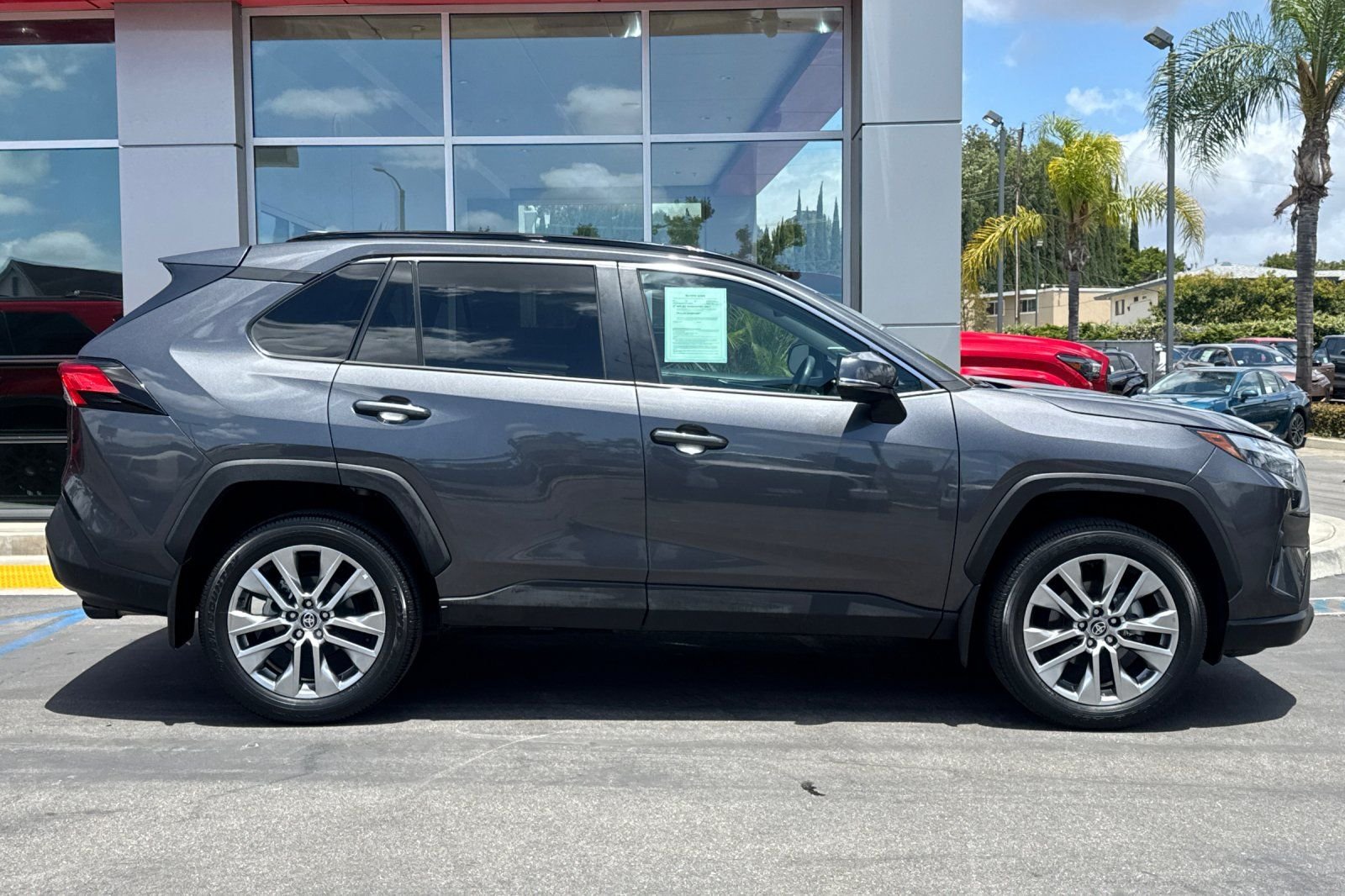 Used 2023 Gray Toyota XLE Premium image 4