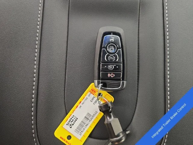 New 2027 Dark Matter Gray Metallic Ford MAX Platinum image 39
