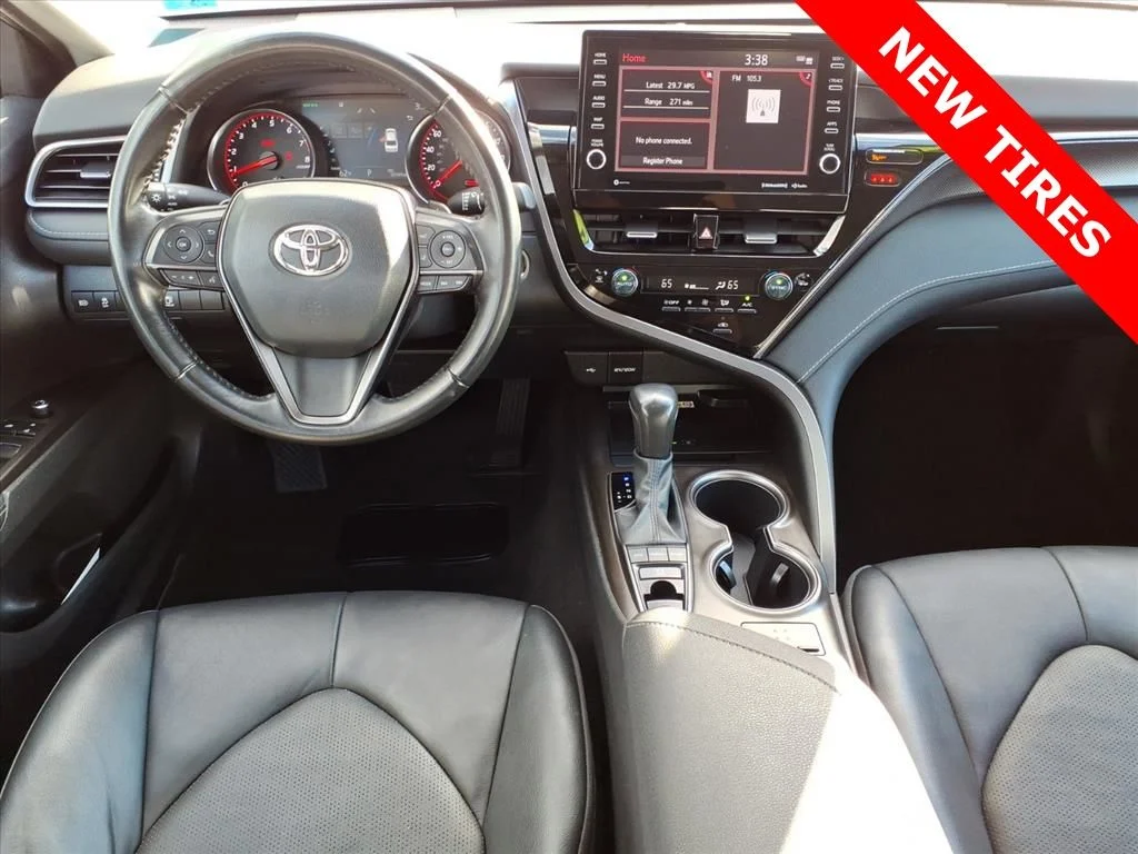 2023 Toyota Camry XSE - Photo 8