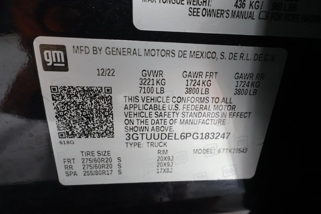 Certified Used 2023 TITANIUM RUSH METALLIC GMC SLT image 35