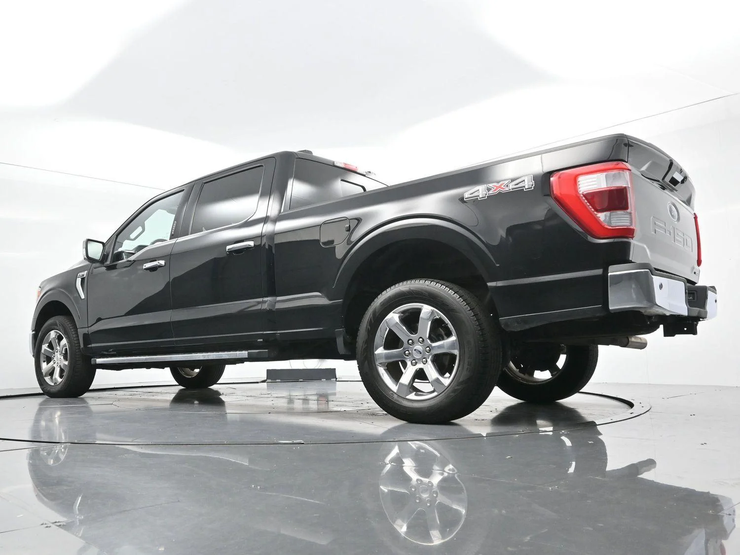 Used 2023 Black Ford XL image 49