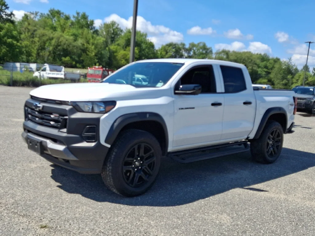 Used 2024 Summit White Chevrolet Trail Boss image 6
