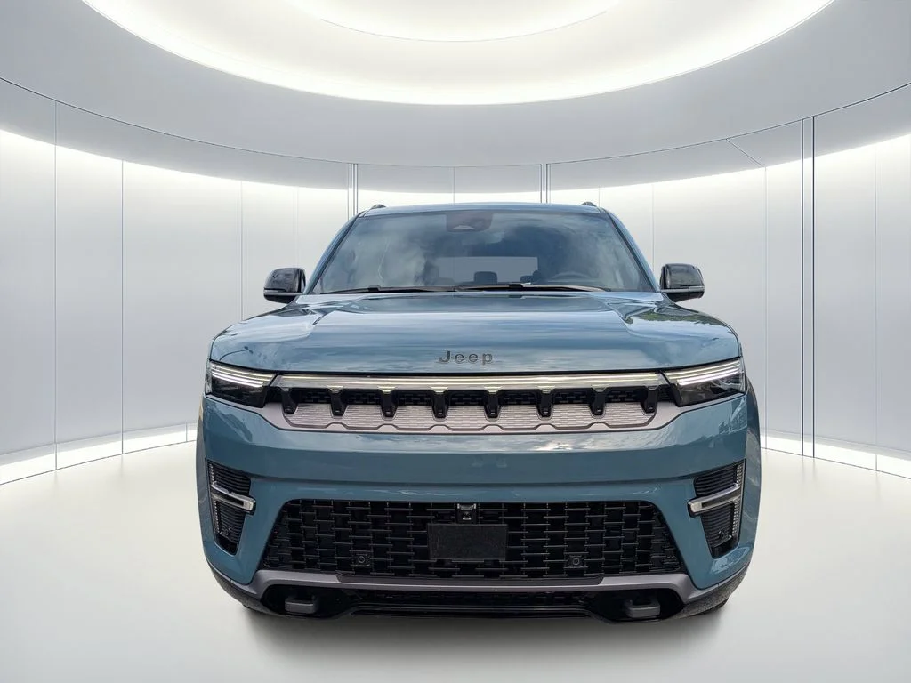 New 2026 Steel Blue Exterior Paint Jeep Limited Reserve image 9
