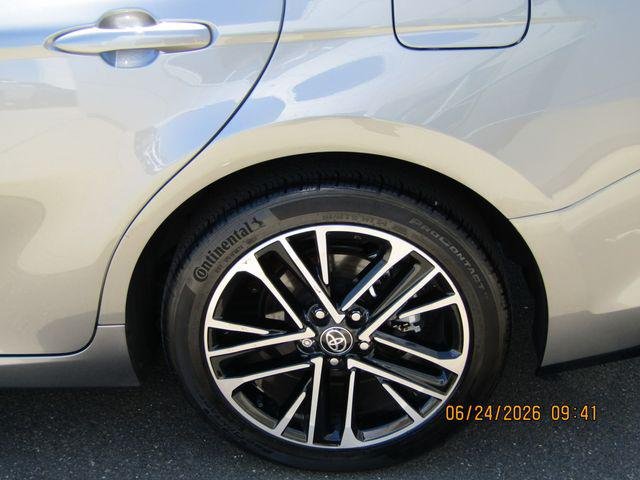 Certified Used 2025 PRECIOUS METAL Toyota  image 8
