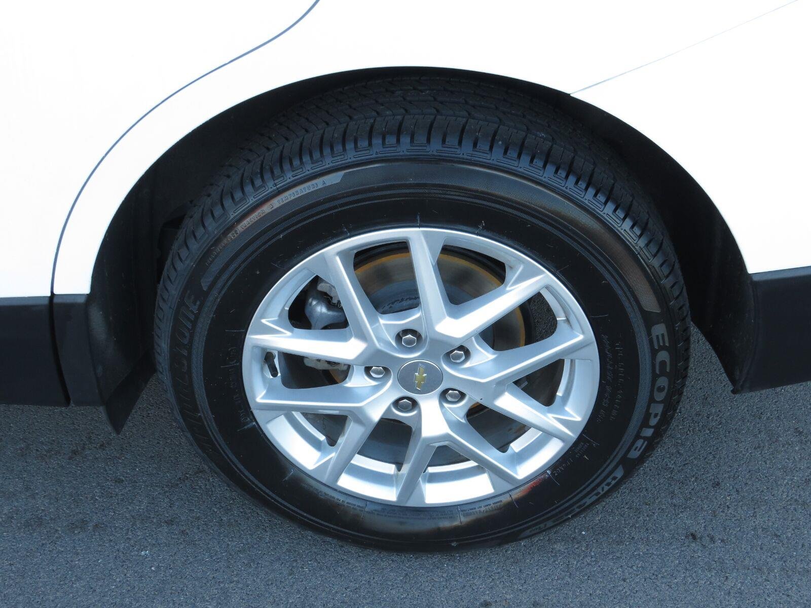 Used 2024 Summit White Chevrolet LS image 18