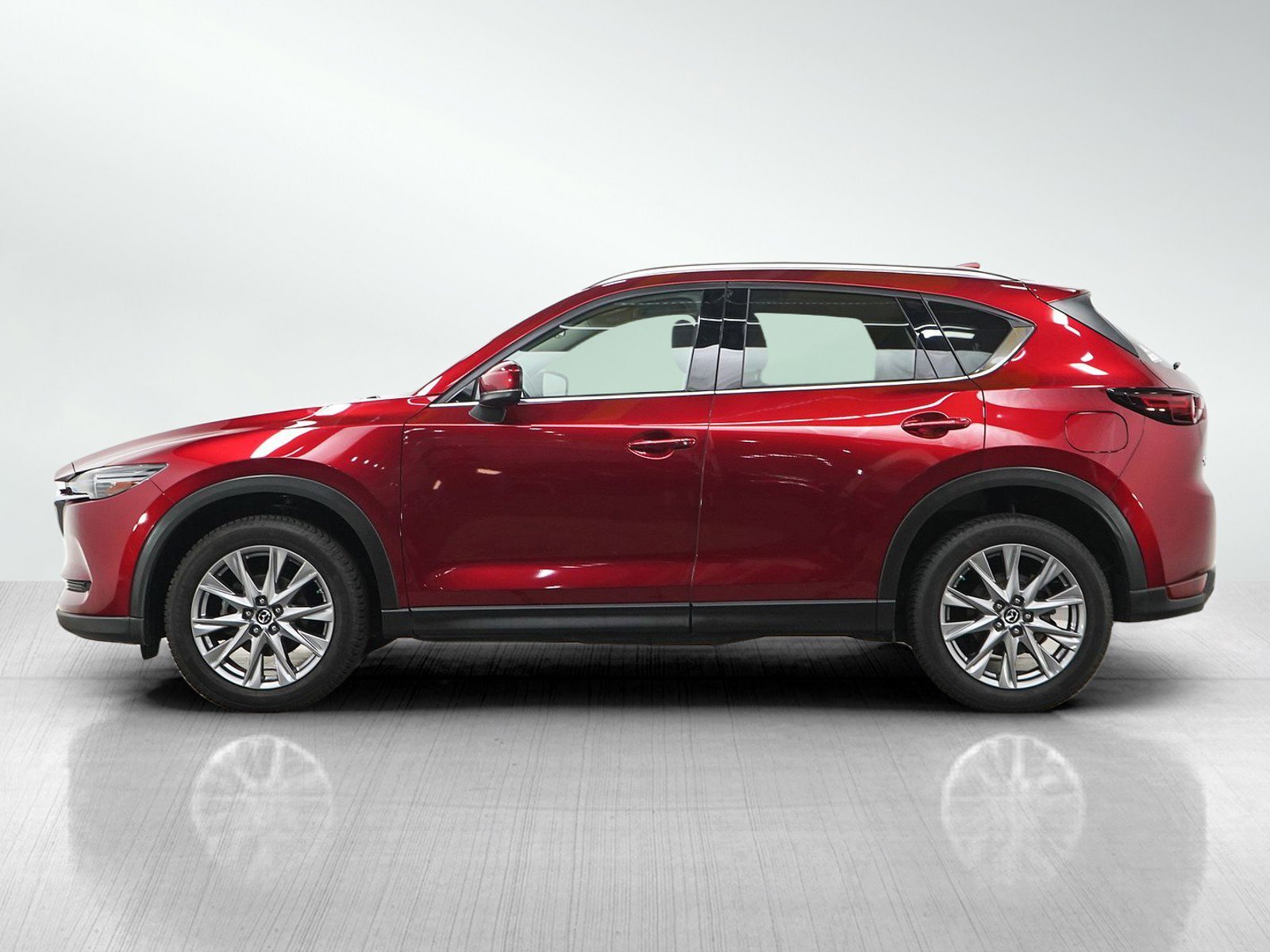 Used 2019 Soul Red Crystal Metallic Mazda Grand Touring image 2