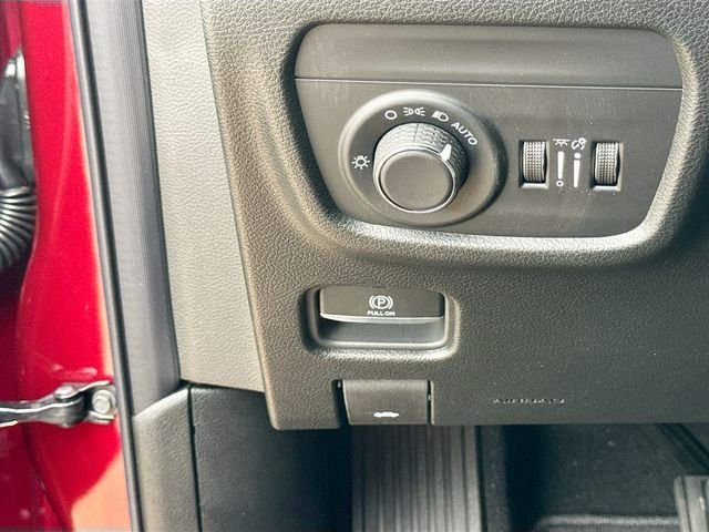 New 2026 Red Jeep Altitude image 10