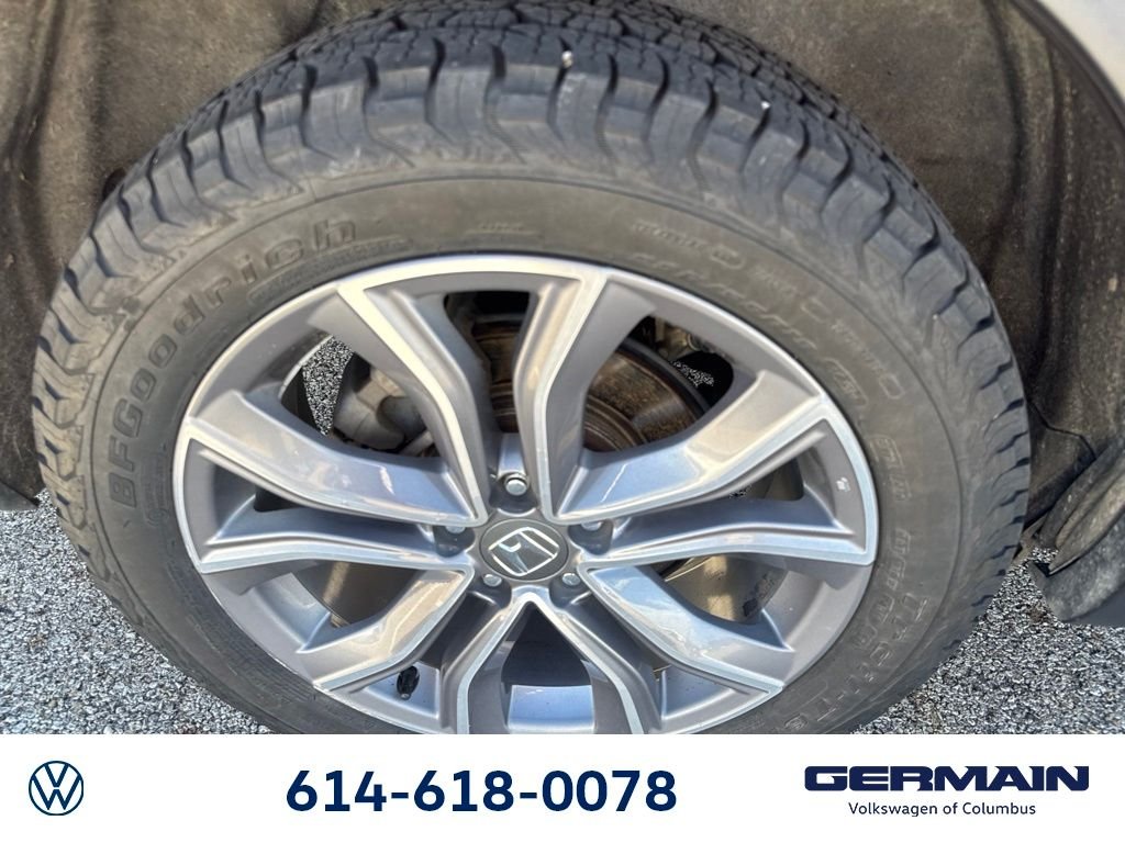 Used 2020 Red Honda Touring image 10