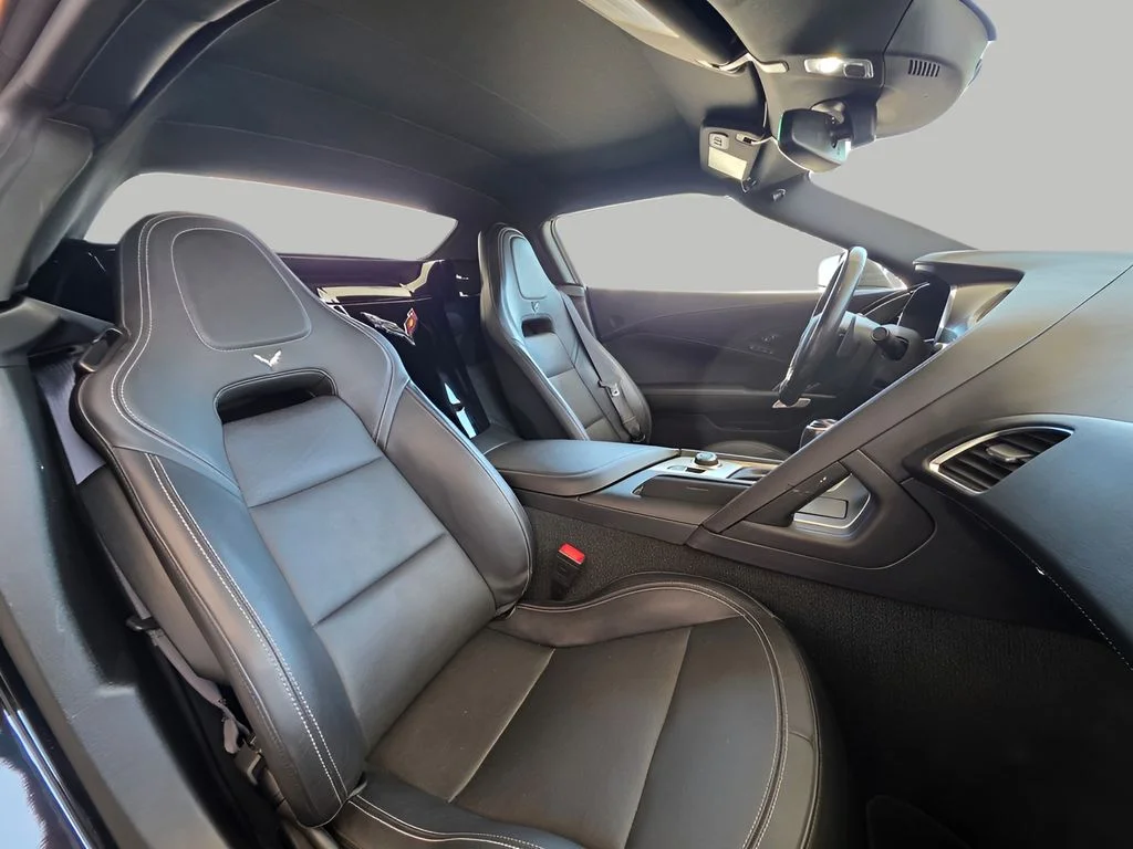 Used 2018 Black Chevrolet Stingray image 9