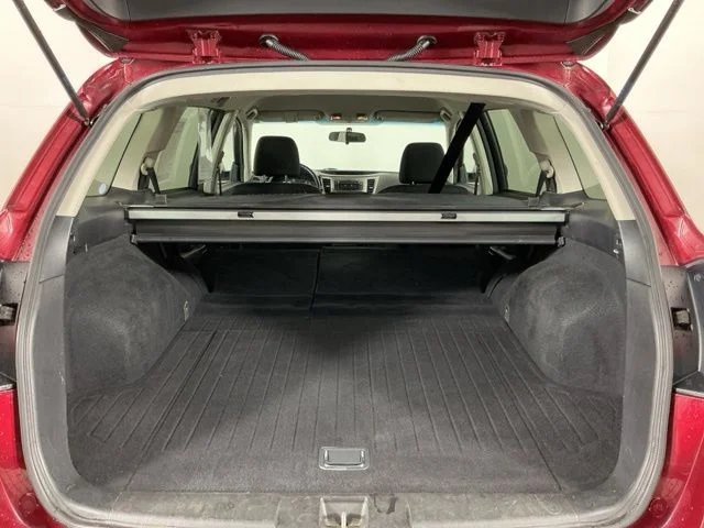 Used 2012 Red Subaru 2.5i Premium image 24