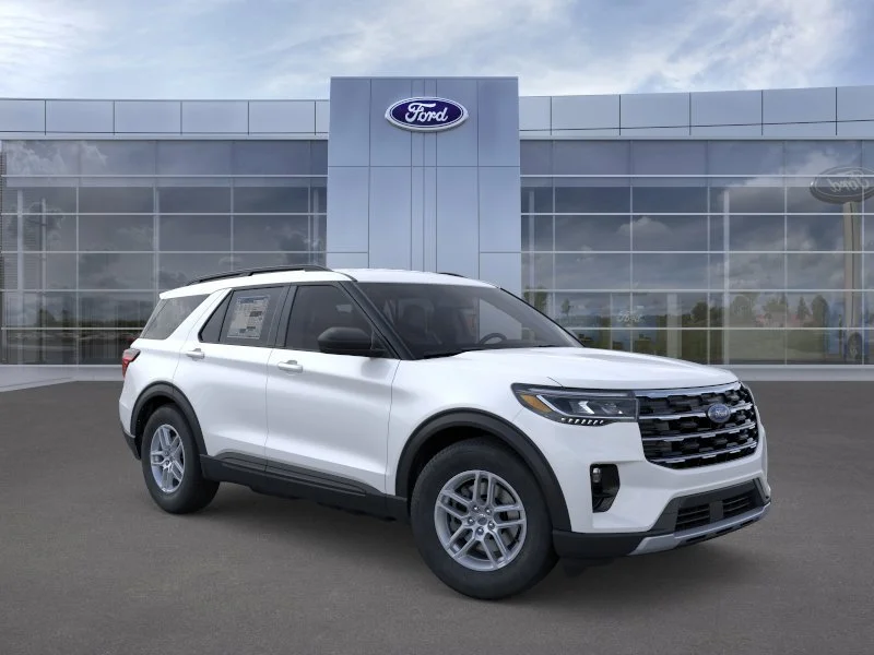 New 2026 Star White Metallic Tri-Coat Ford Active image 7