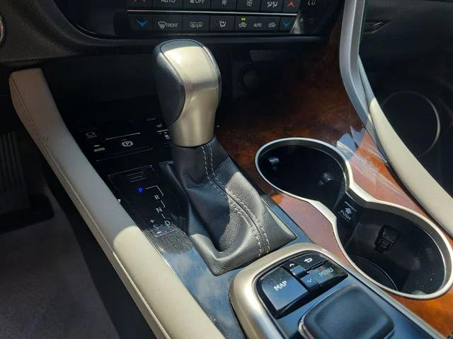 Used 2017  Lexus 350 image 20