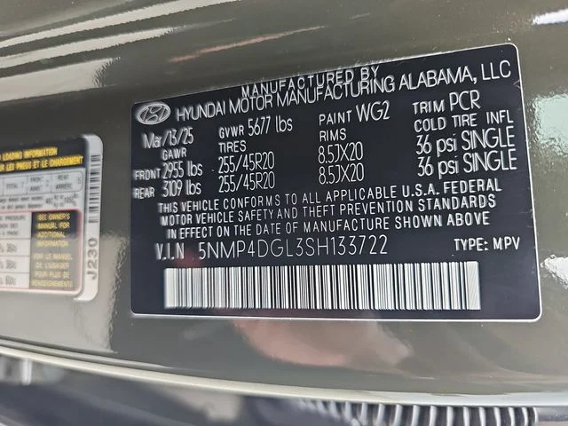 Used 2025 Green Hyundai Limited image 33