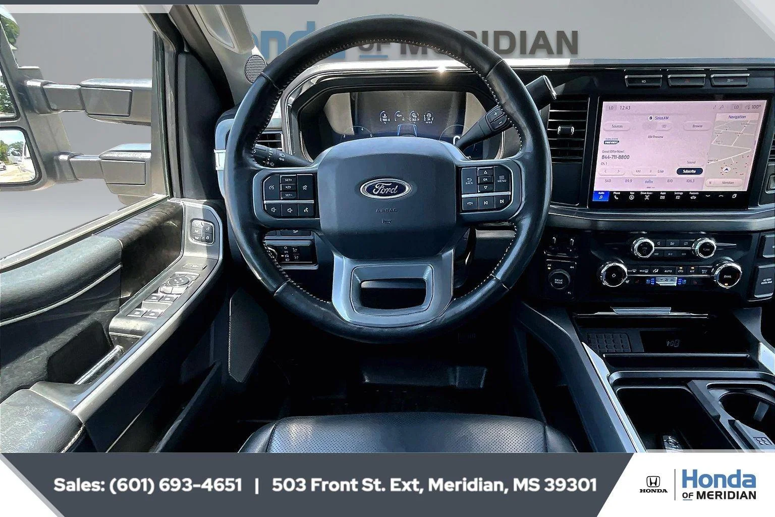 Used 2024 Star White Metallic Tri-Coat Ford LARIAT image 5