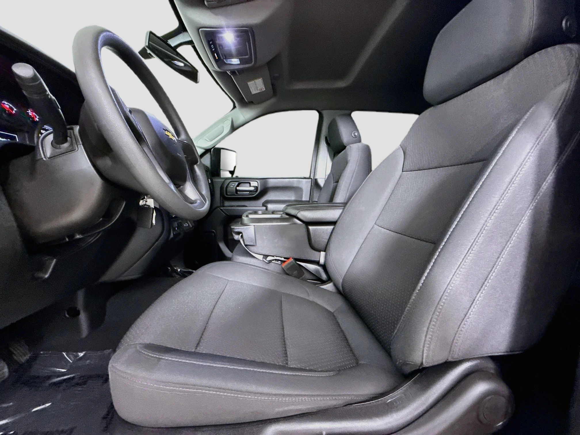 Used 2022 SUMMIT WHITE Chevrolet Custom image 22