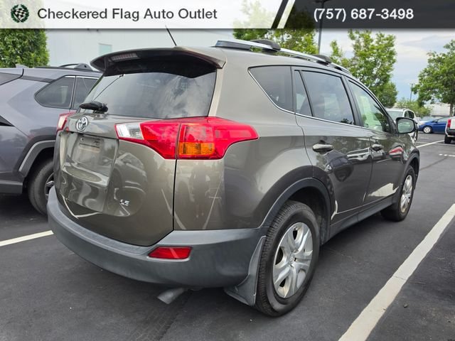 Used 2014 Pyrite Mica Toyota LE image 6