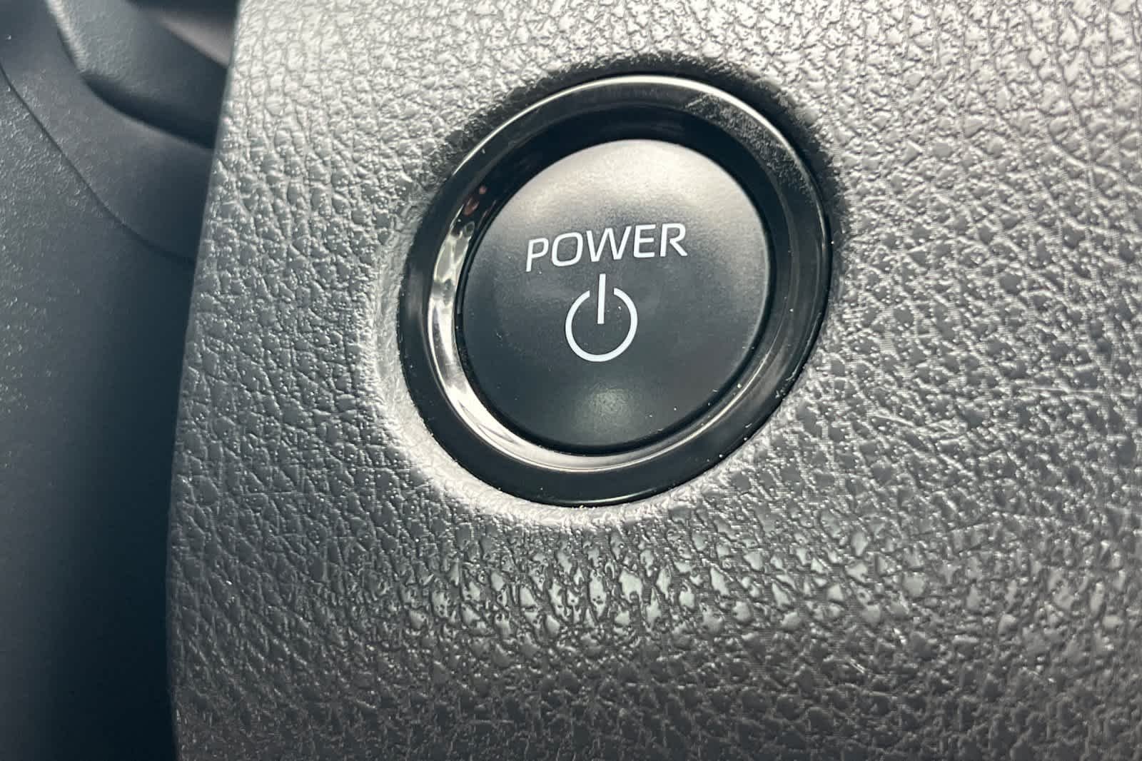 2025 Toyota Camry LE - Photo 21