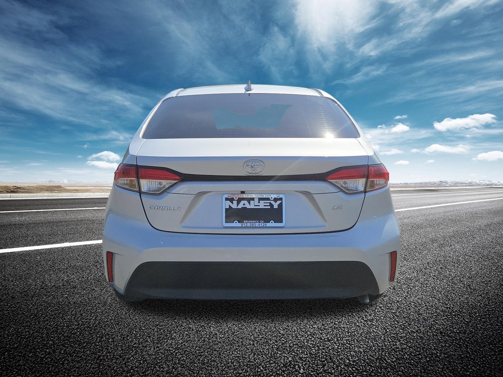 2024 Toyota Corolla LE - Photo 13