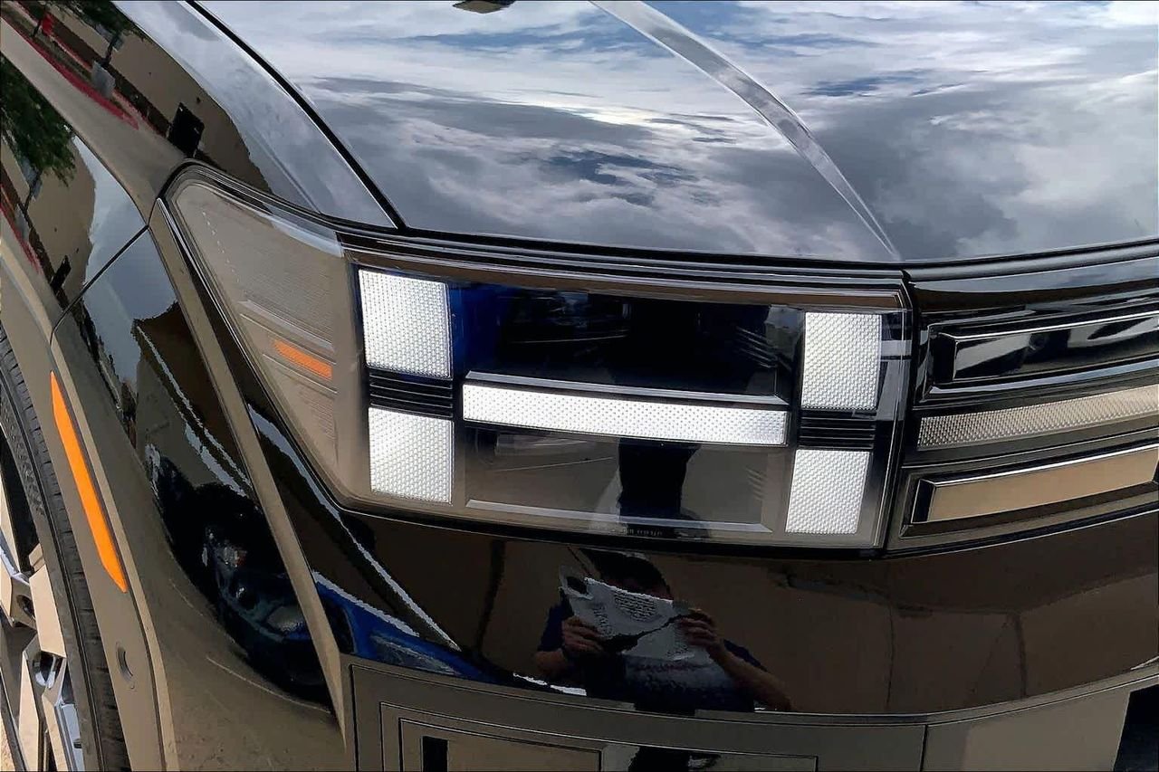 New 2026 Phantom Black Hyundai Limited AWD image 13
