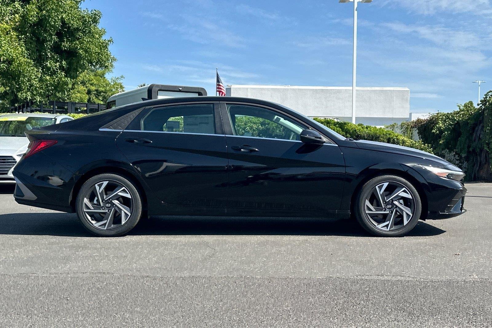 New 2026 Abyss Black Hyundai Limited image 3