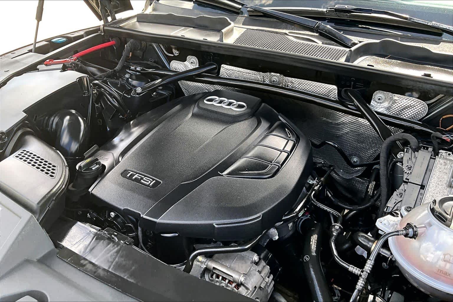 Used 2018 Manhattan Gray Metallic Audi Premium Plus image 31