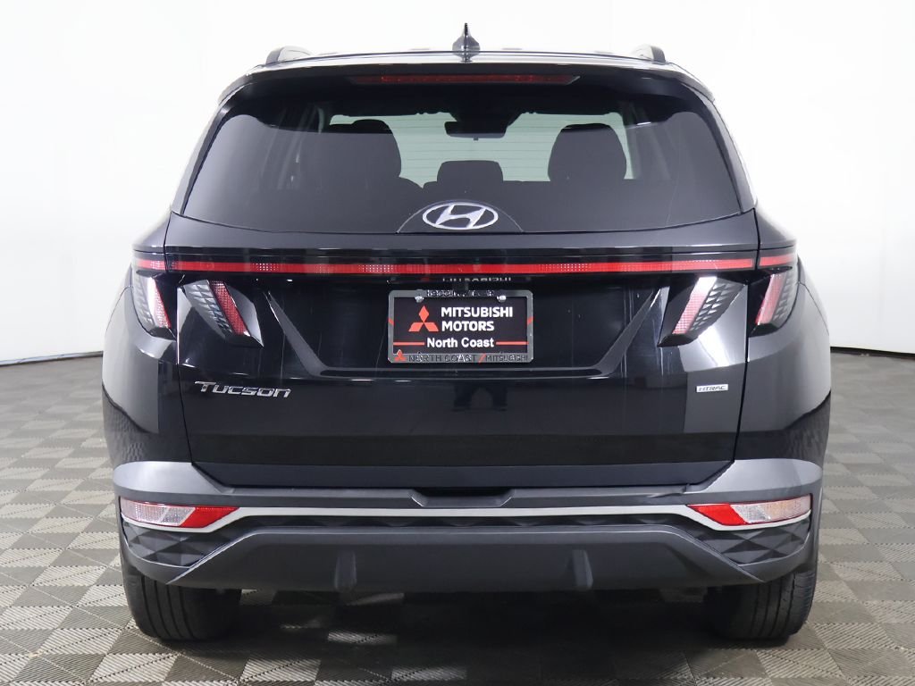 Used 2023 Black Hyundai SEL image 11