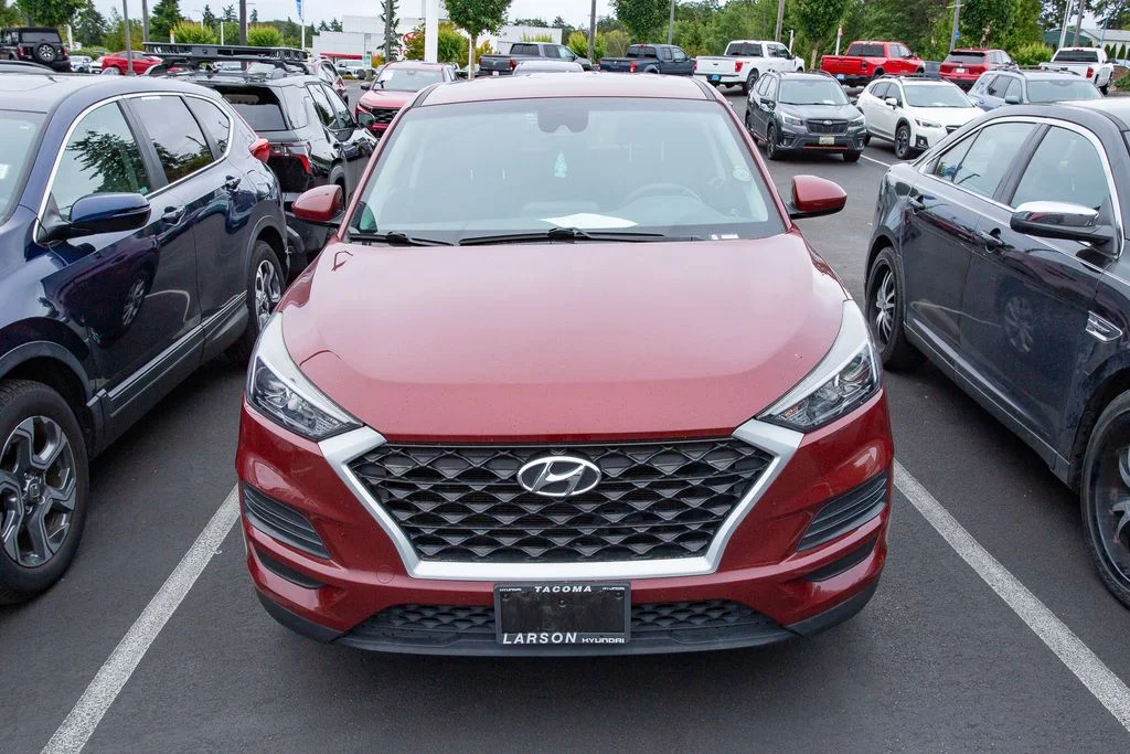 Used 2020 Red Hyundai AWD SE image 2