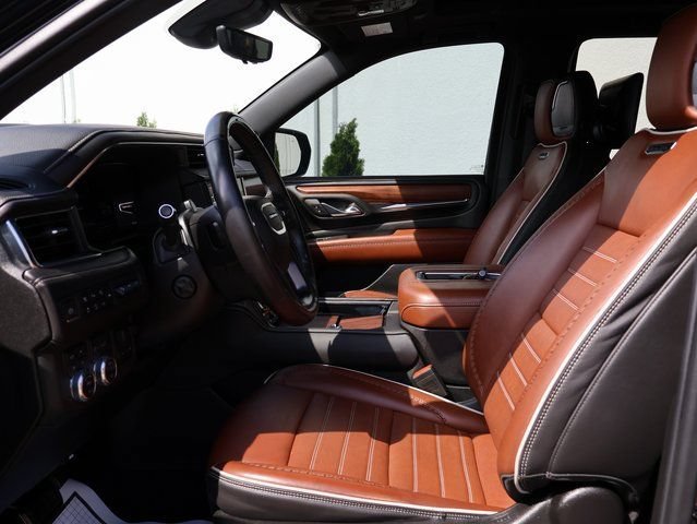 2024 GMC Yukon Denali Ultimate - Photo 25