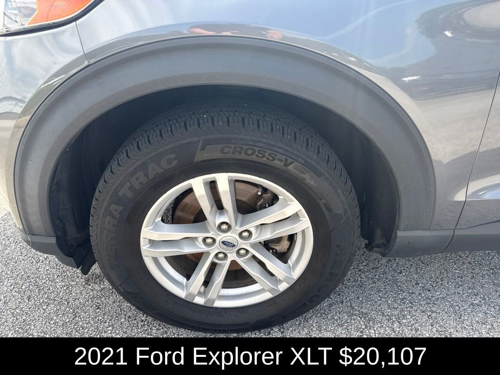 Used 2021 Gray Metallic Ford XLT image 9