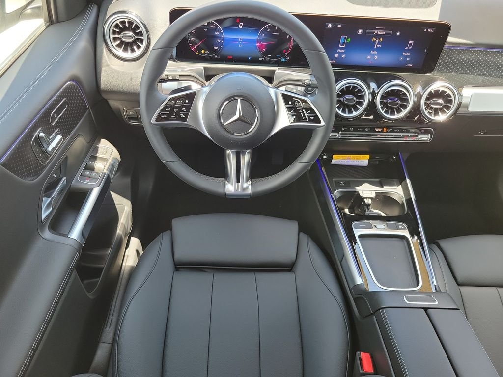 New 2026 Polar White Mercedes-Benz GLB 250 image 14