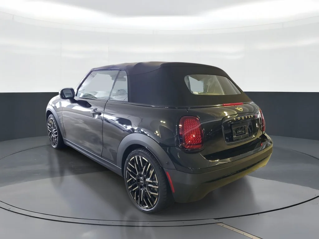 Used 2026 Black MINI  image 4