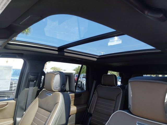 New 2026 Glacier White Tricoat GMC Denali Ultimate image 20