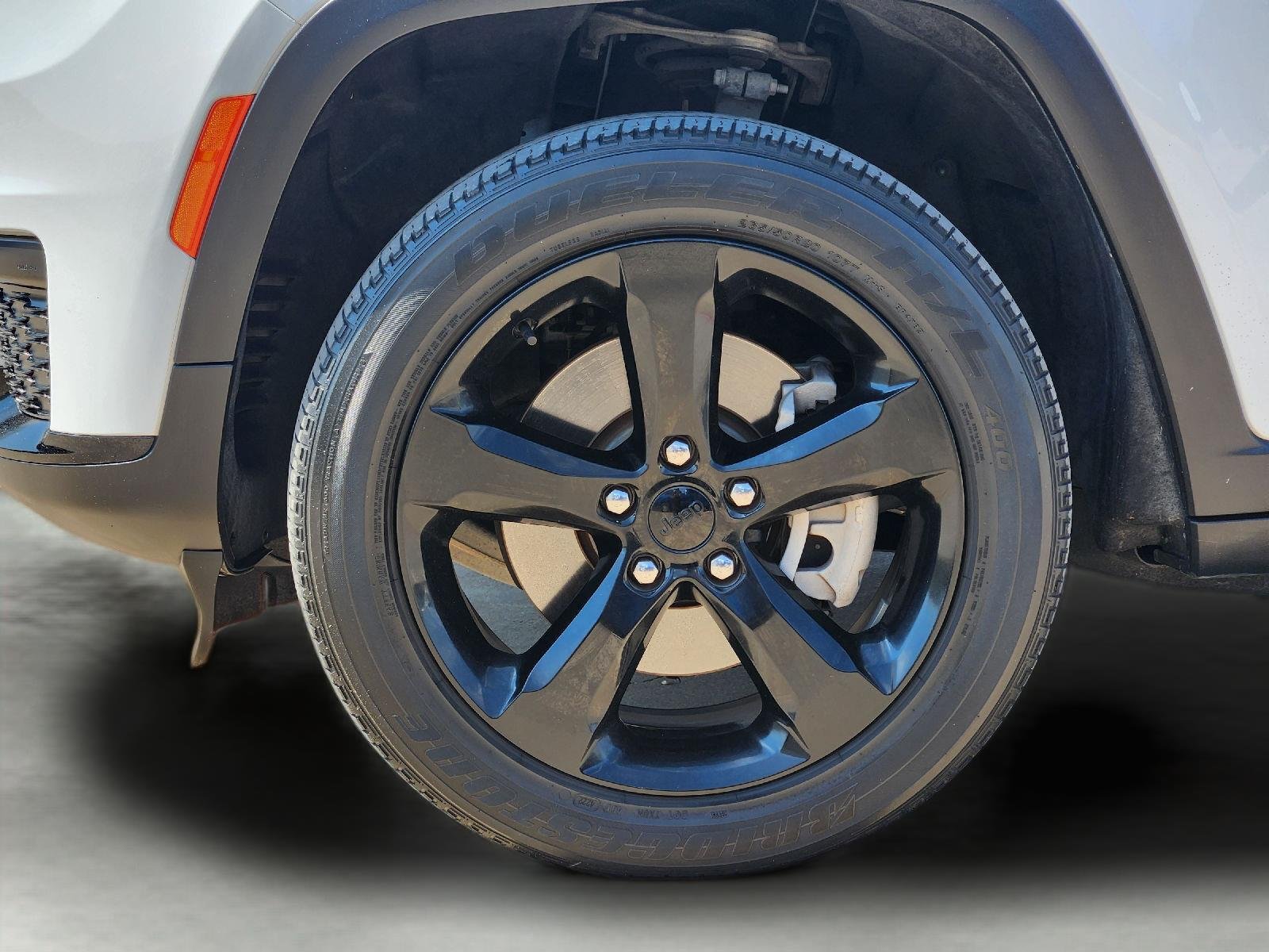 2023 Jeep Grand Cherokee L photo 10 of 34
