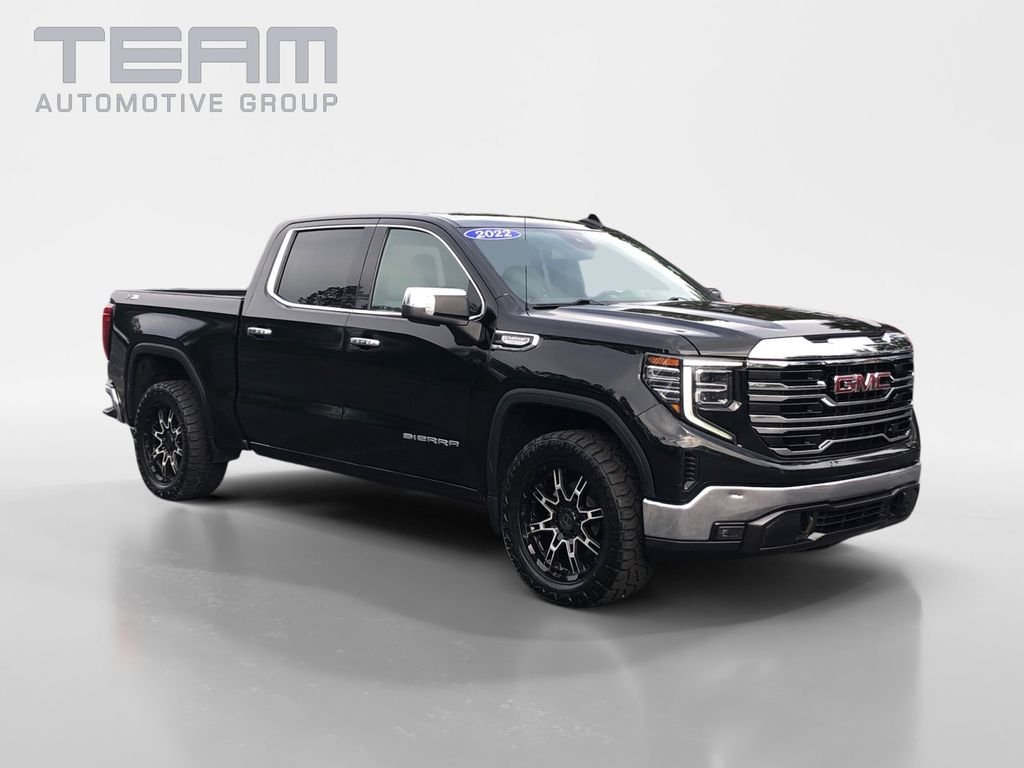 2022 GMC Sierra 4WD Crew Cab Short Box SLT's photo