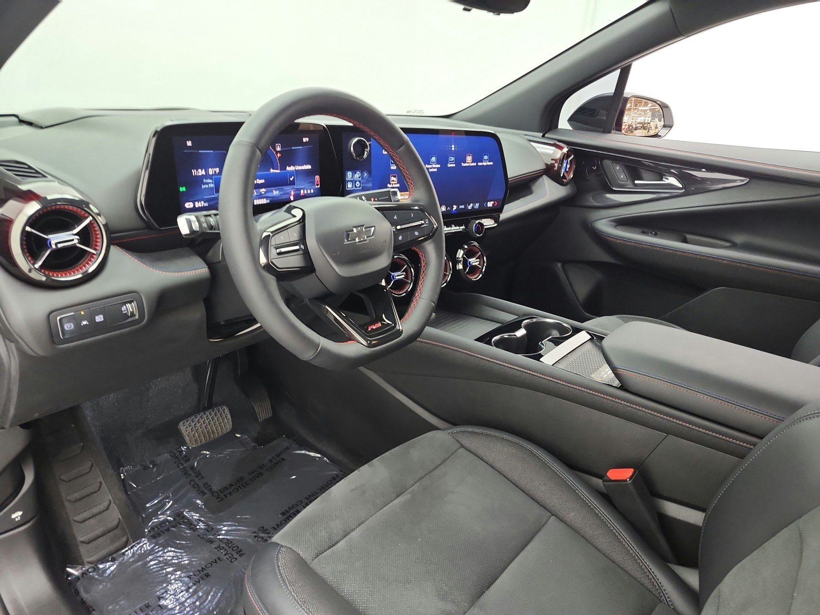 Used 2024 Iridescent Pearl Tricoat Chevrolet eAWD RS image 12