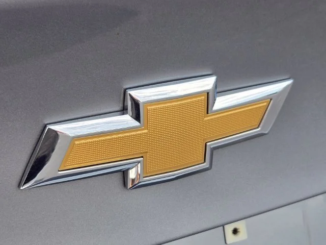 Used 2024 Sterling Gray Metallic Chevrolet 2LT image 19