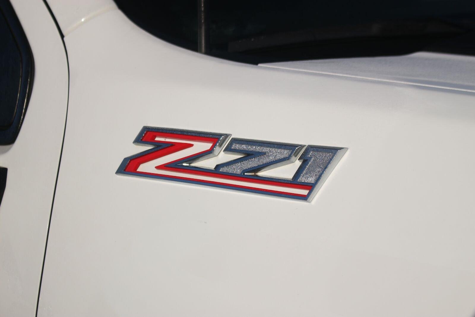 Used 2022 SUMMIT WHITE Chevrolet LT image 11