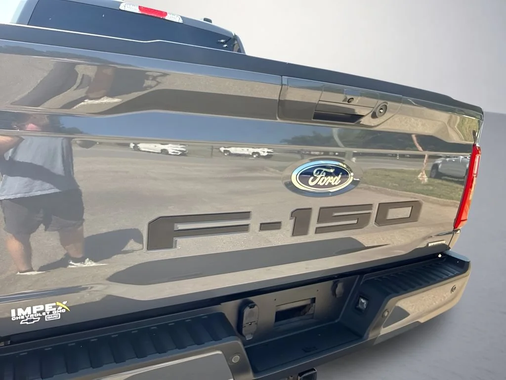 Used 2021  Ford XL image 35