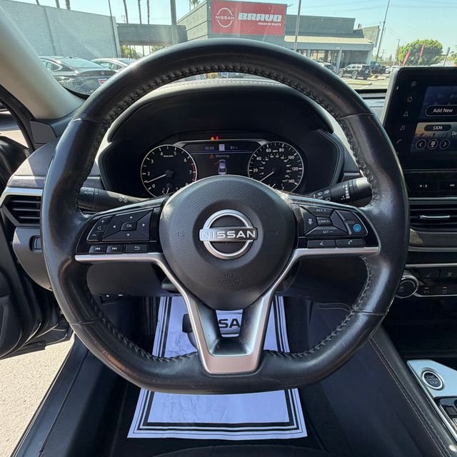 Used 2023 Gray Nissan 2.5 SV image 18
