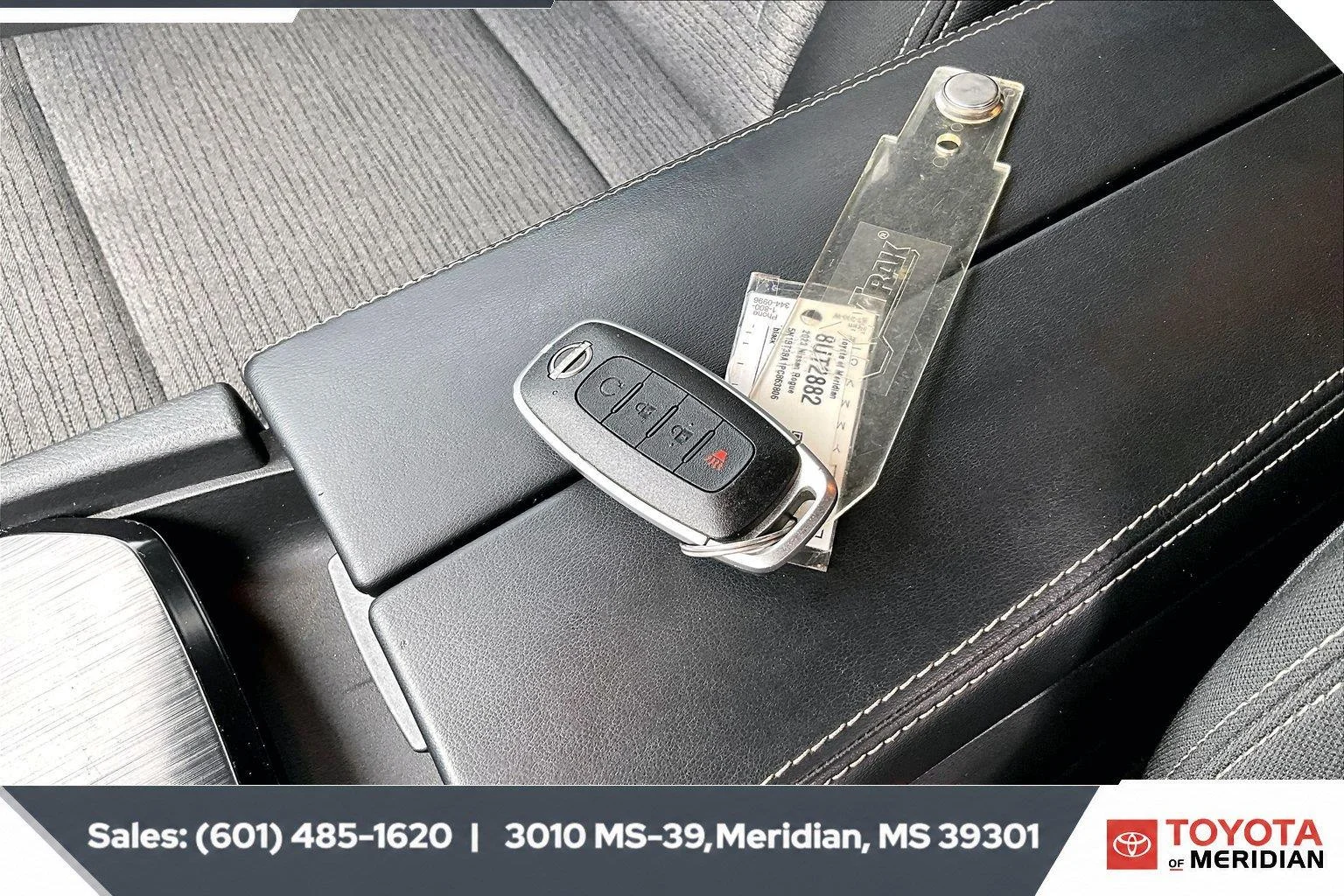 Used 2023 Super Black Nissan SV image 9