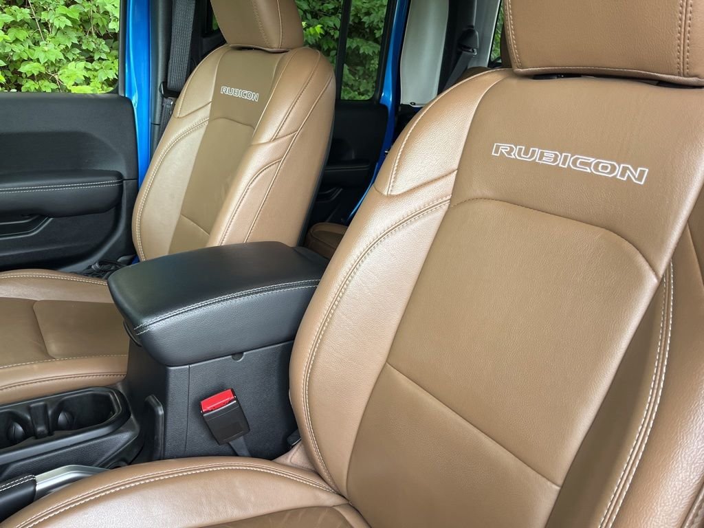 Used 2023 Blue Pearl Jeep Rubicon image 4